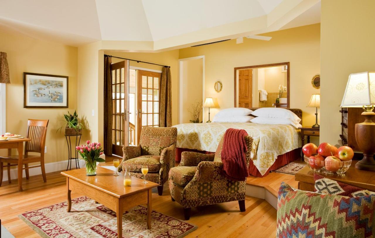 Brampton 1860 Bed and Breakfast Chestertown Buitenkant foto
