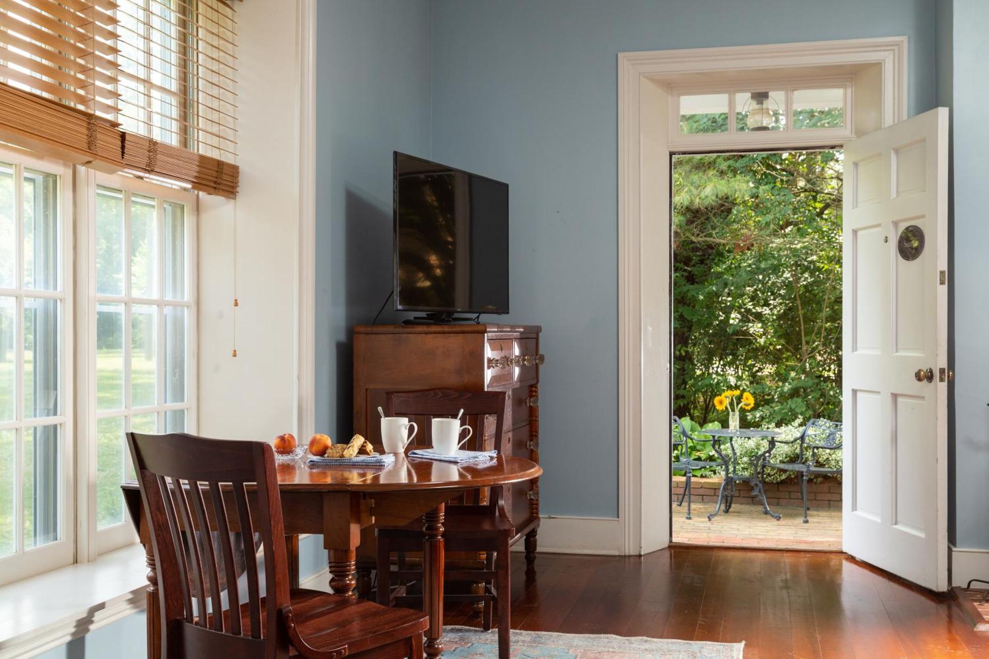 Brampton 1860 Bed and Breakfast Chestertown Buitenkant foto
