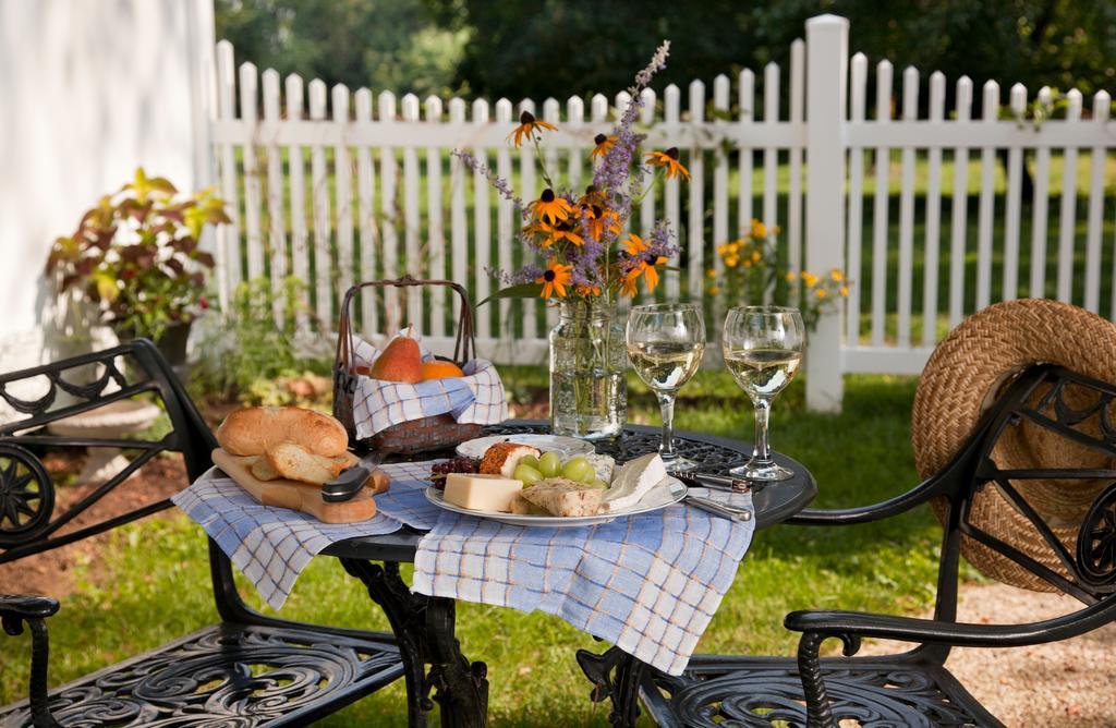 Brampton 1860 Bed and Breakfast Chestertown Buitenkant foto